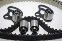NEU Ducati Zahnriemen SET mit Spannrolle f�r 2V Motoren